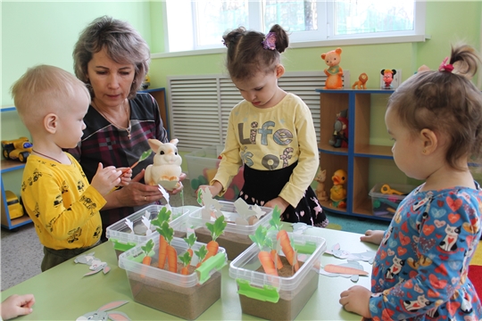 Играя, обучаемся.