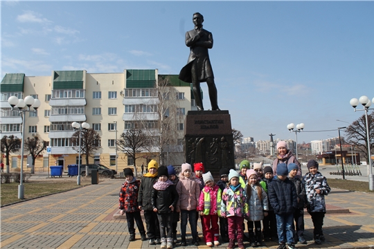 Памятники выдающимся землякам