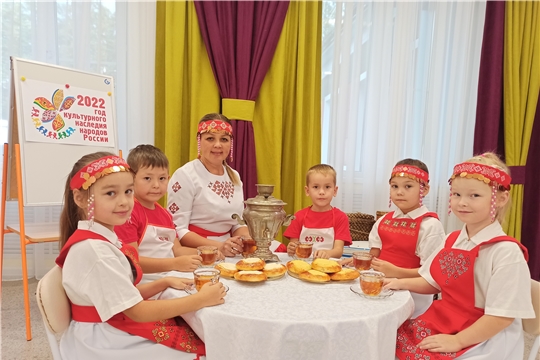 Знакомимся с национальной выпечкой. 