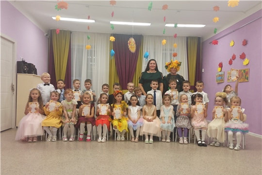 Осенний праздник у группы "Золотой петушок"