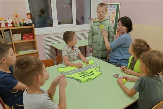 Фликеры – как элемент безопасности движения.