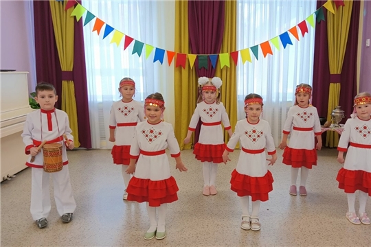 Çăварни