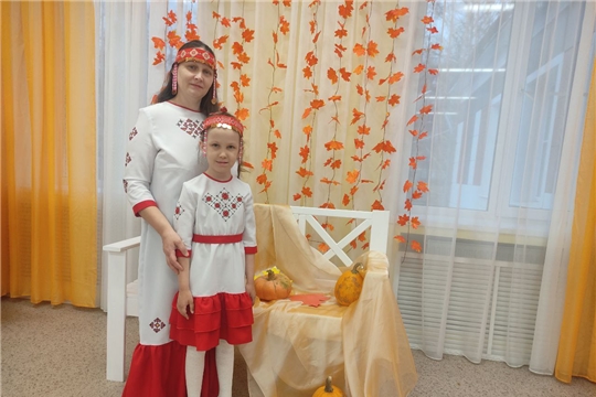 Онлайн флешмоб "Моя Семья в национальном костюме"
