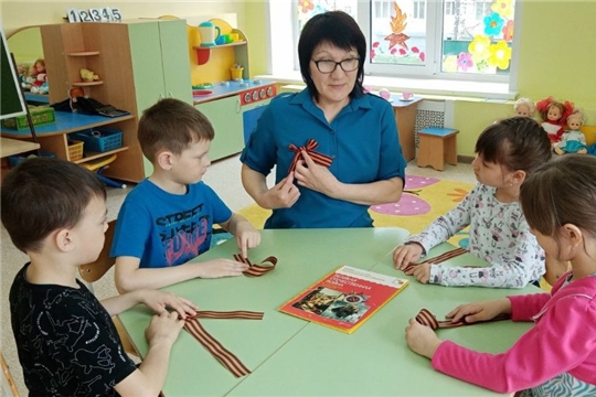 Познавательный час "Помним, чтим, гордимся!"