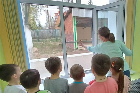 Опасность открытых окон
