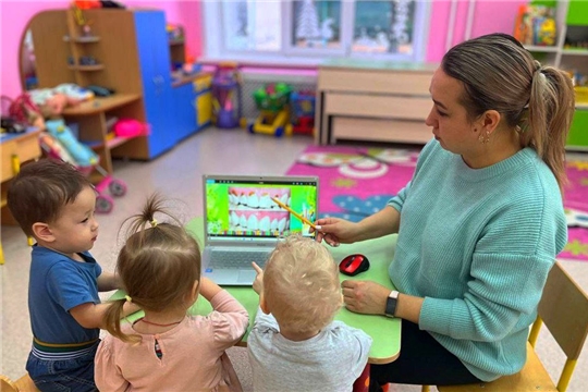 Беседа с детьми "Конфеты: польза или вред?"