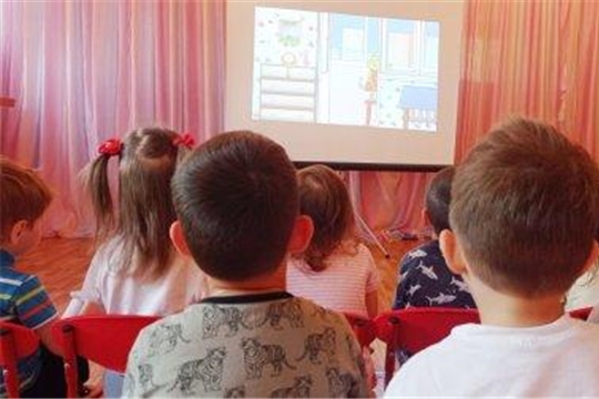 Уроки безопасности: опасно, окно!