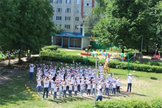 В детском саду прошел флешмоб "Мы - патриоты своей страны»