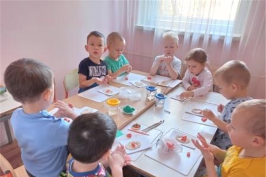 Прошли итоговые занятия в кружке по дополнительной образовательной услуге лепке из соленого теста "Ловкие ладошки"