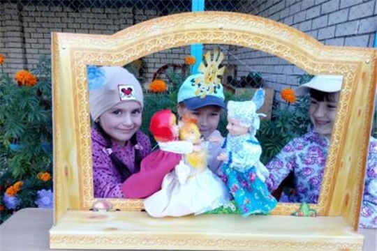 Знакомство с театральными куклами-руквичками "Би-ба-бо"