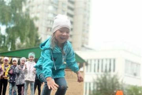 Спортивное развлечение. "Мы со спортом дружим, спорт нам очень нужен!".