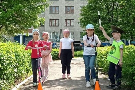 Лето весело встречай, но правила дорожного движения не забывай!