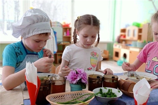 Свежая зелень в рационе детей