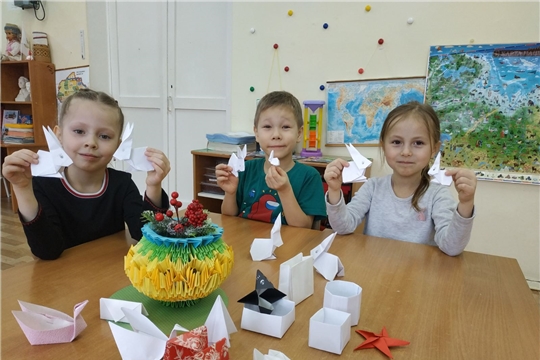 "Зайчик" в рамках кружка "Волшебный мир оригами"
