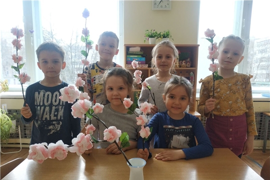 Подготовка к Празднику Весны и труда