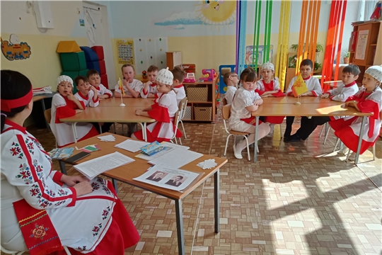 Познавательный час «Мой герб, мой флаг, моя республика»