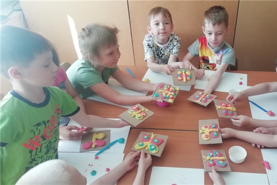 Бабочка на ДПУ "Волшебное тесто"
