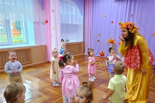 Осенний утренник в группе раннего возраста "Радуга"