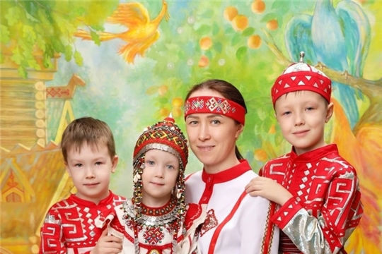 онлайн-флешмоб "Моя семья в национальном костюме"