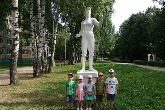 Прогулка по Аллее Искусств