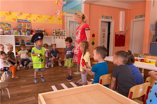 Красный, жёлтый, зелёный