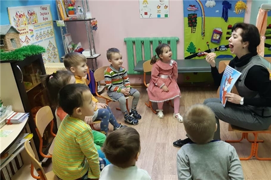 Кот мурзик в гостях у детей