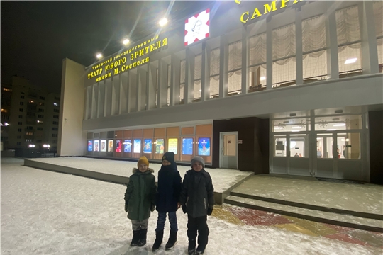 По родному краю с рюкзаком шагаю