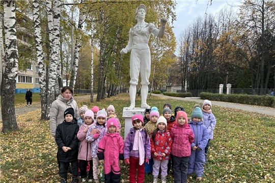"Прогулка по Аллее Искусств"