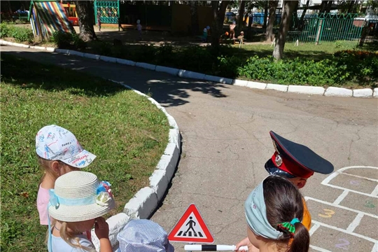 Обучение ПДД начинается с детства