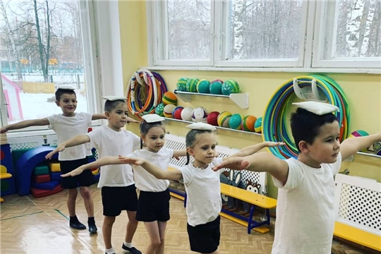 Упражнения с предметами на занятиях по физической культуре