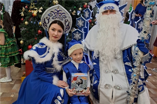 Праздник к нам приходит!