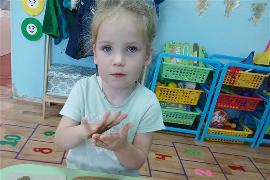 Начались занятия в кружке "Чудо глина"