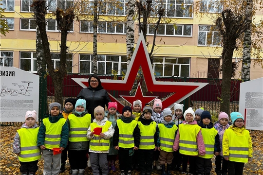 Экскурсия группы "Анютины глазки" в Стеле "Боевой путь 324 Стрелковой дивизии"
