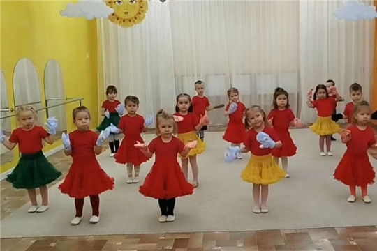 Отчетное занятие в кружке "Топотушки"