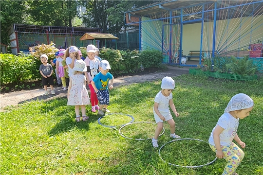 "На прогулку выходи, свежим воздухом дыши"