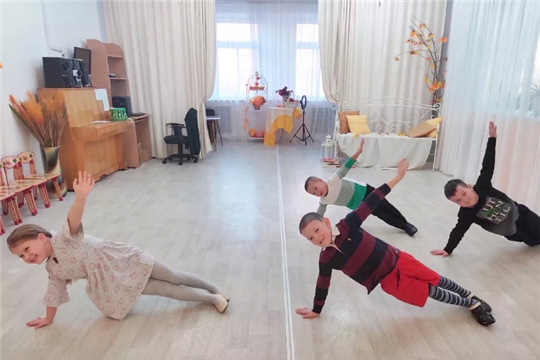 Танцевальный кружок "Крутяжки"