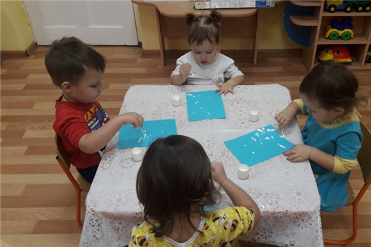 Падает, падает снег..