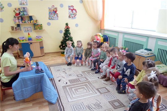 Курочка Ряба в гостях у "Одуванчиков"