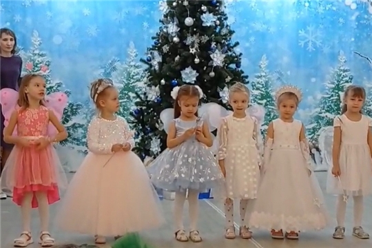 Новогодний утренник 9 группы
