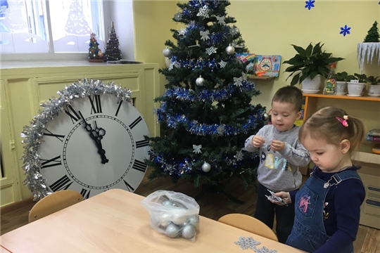 До свидания ёлочка, до будущей зимы!