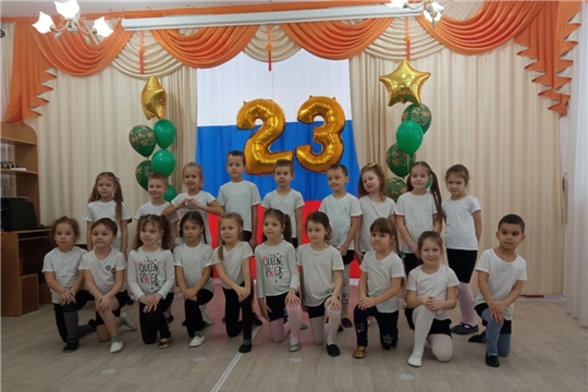 Спортивный праздник "Земляничек"