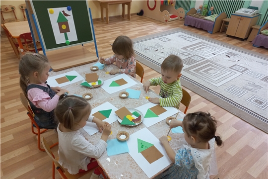 Вот волшебная бумага, ты теперь не хуже мага…