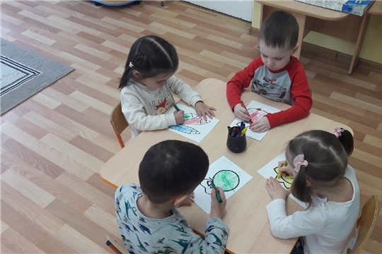 Надоело мне играть, сяду я порисовать…