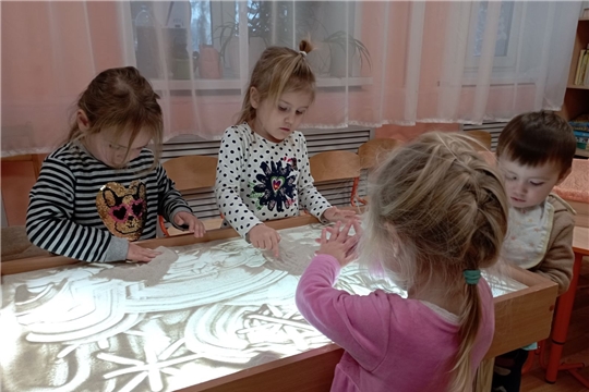 Рисование песком