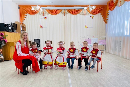 Малыши знакомятся с народной культурой