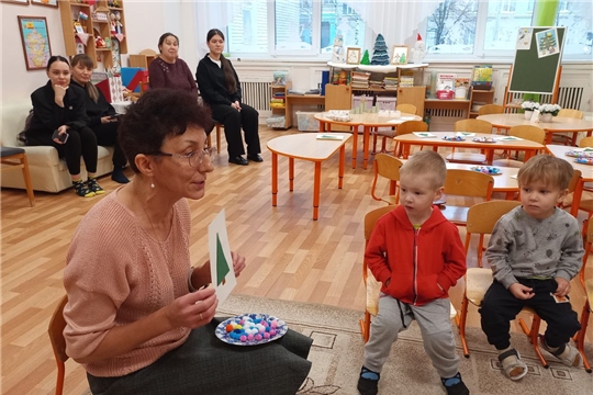 Отчетное занятие кружка «Веселые ладошки».