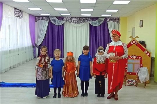 "В рамках театрального фестиваля состоялось представление сказки "Сказка о рыбаке и золотой рыбке"