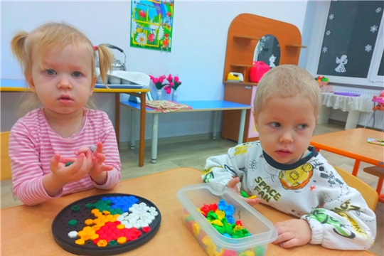 Беседа на тему "Опасные мелкие предметы"