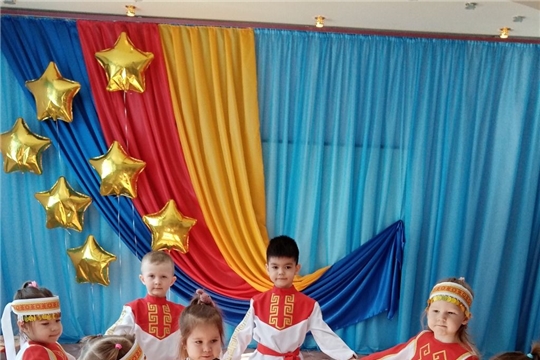 В краю ста тысяч песен