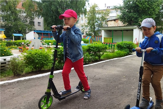 Катание на самокатах